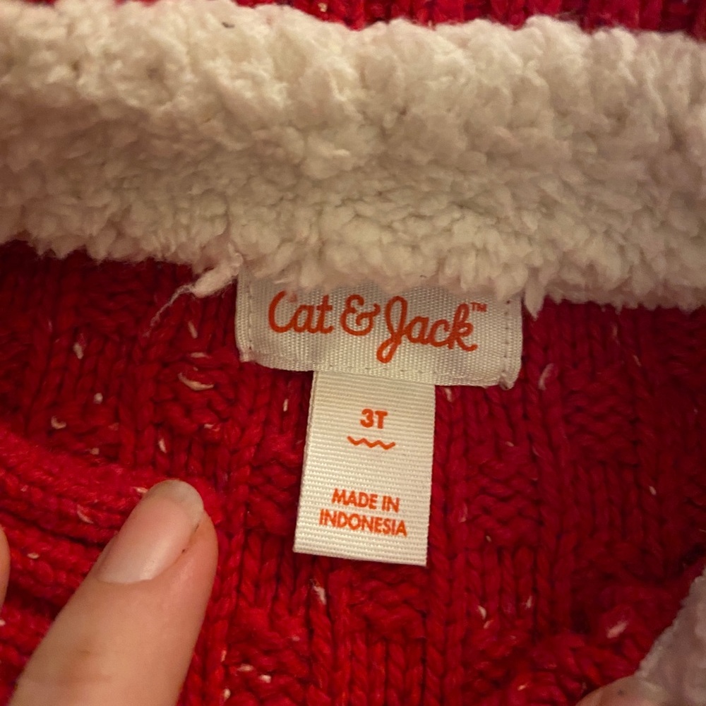 Red pull over sweater - Picture 2 of 2
